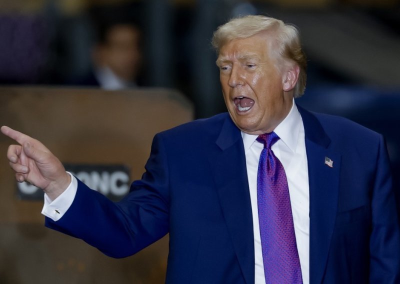 Trump: 'Naložit ću da počnu objavljivati dosjee vezane uz izvanzemaljce i NLO'