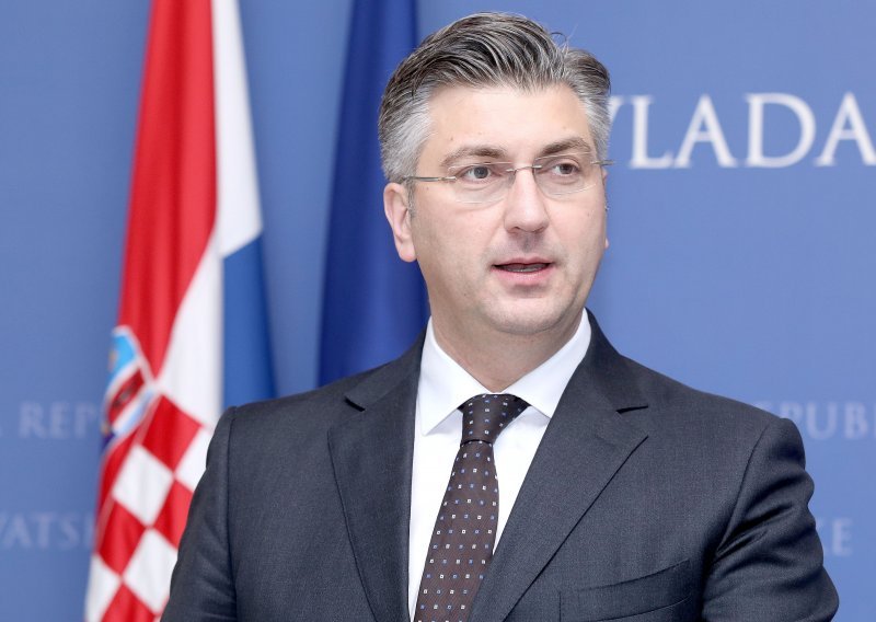 Plenković se pohvalio stabilnim izgledima za kreditni rejting Hrvatske