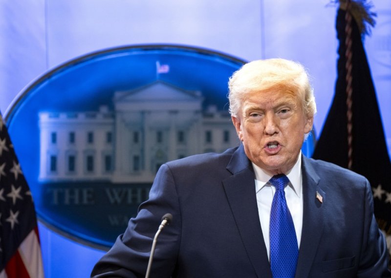 Trump prelazi na novu globalnu carinu: Stupa na snagu gotovo odmah