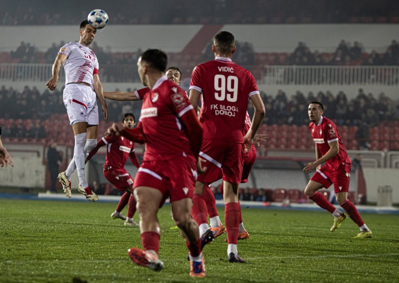 Cirkus u BiH! Prvoligaš za vrijeme utakmice objavio ime novog trenera