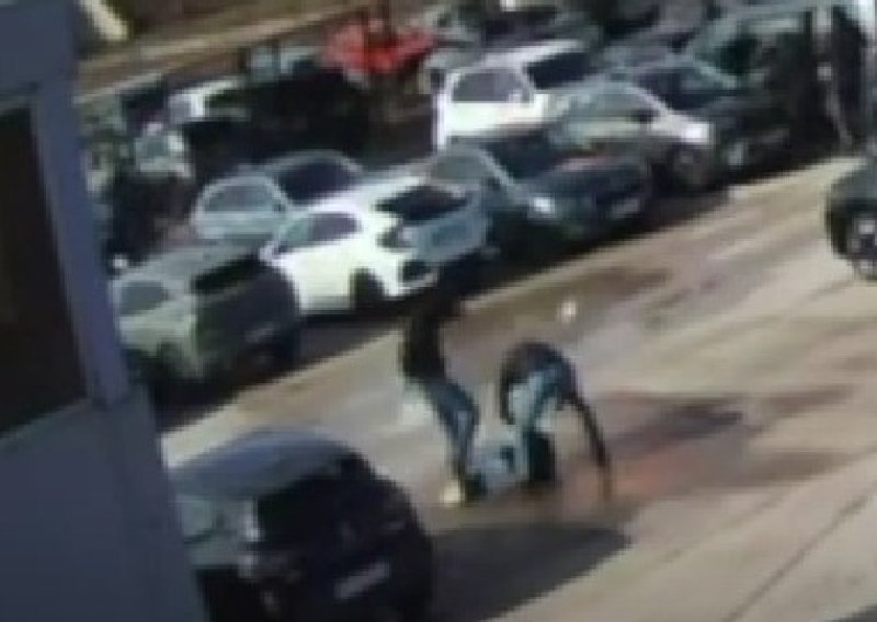 Objavljena snimka: Pogledajte brutalan napad Torcide na Armadu na zagrebačkom aerodromu
