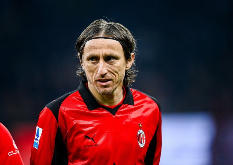 Ovo se ne pamti: Milan senzacionalno pao na San Siru, evo kakvu je ocjenu dobio Modrić