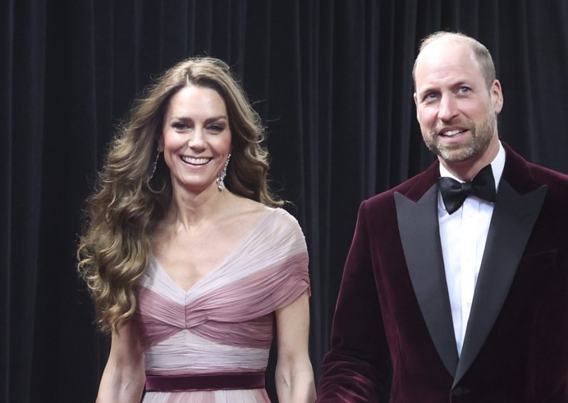 Kate Middleton priznala da je 'dušu isplakala', a princ William otvoreno kaže: 'Trenutno nisam smiren'