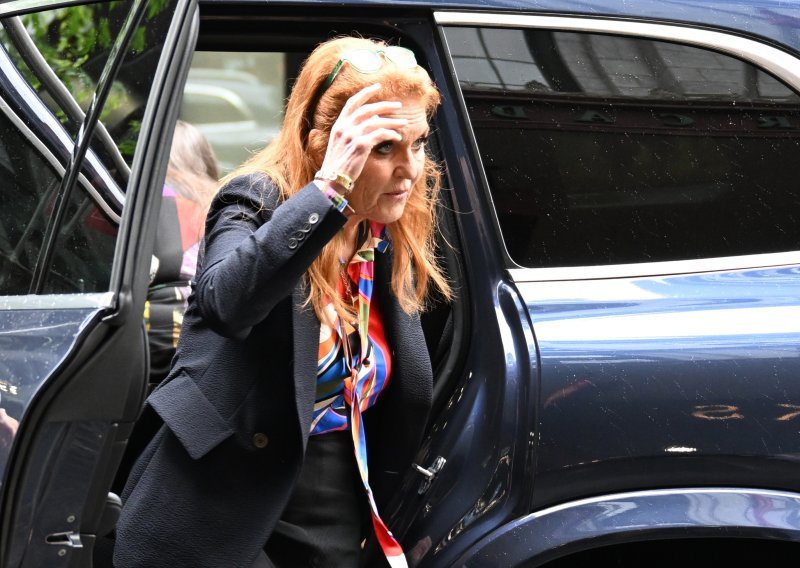 Misterij Sarah Ferguson: Od prosinca nije viđena u javnosti, a sada su joj i kćeri okrenule leđa