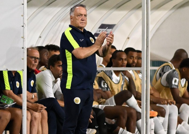 Legendarni trener odveo ih na povijesno SP, a sada šokirao ostavkom pred Mundijal