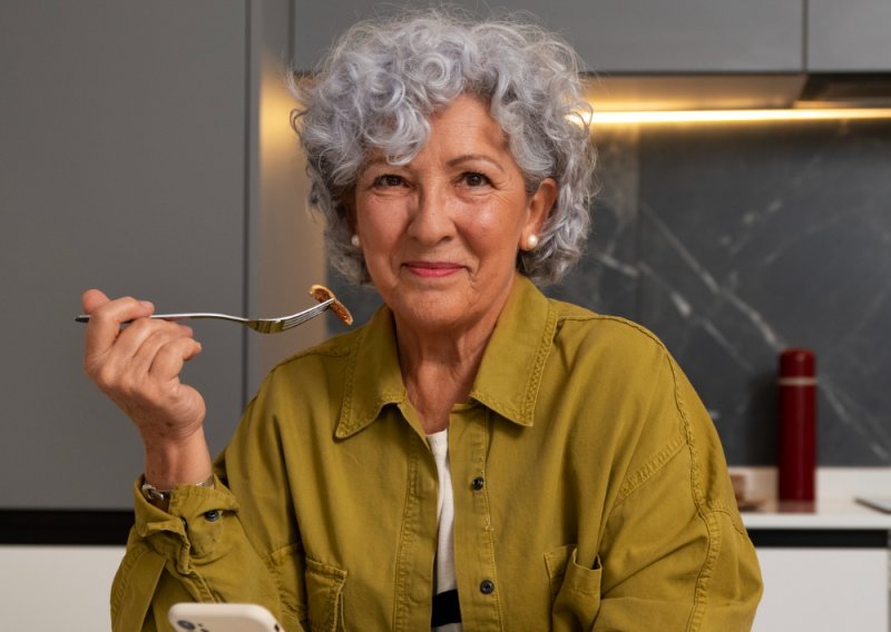 Zaštitite mozak od demencije: Ovih 10 namirnica morate jesti za bolje pamćenje