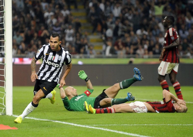 Zebre marširaju: Juventus srušio Milan na San Siru