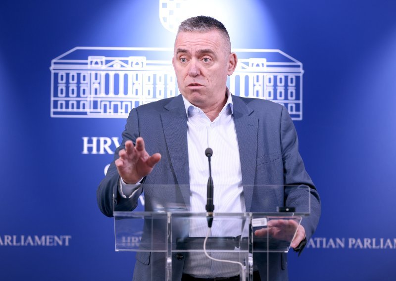 Stari Ćipin gaf hit na društvenim mrežama: Tko je doista ubio Stjepana Radića?