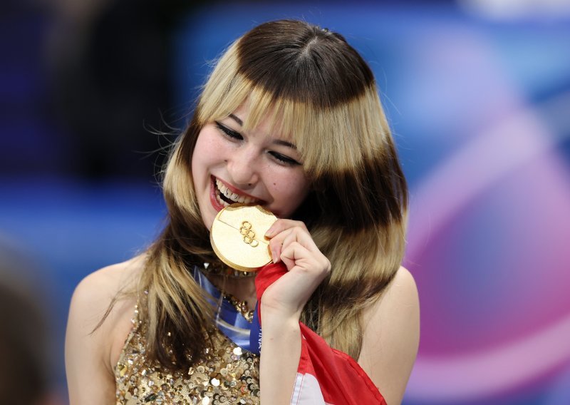 Osvojila olimpijsko zlato, pa ga morala vratiti: Bizaran trenutak na pobjedničkom postolju
