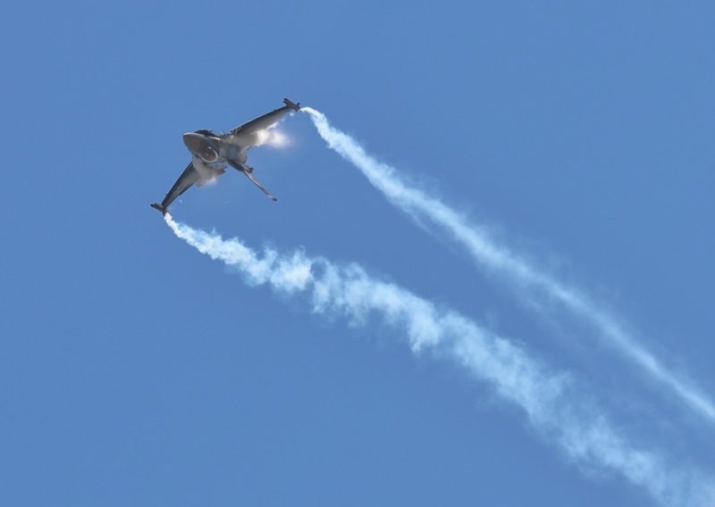 Turski F-16 pao pored autoceste: Pilot poginuo