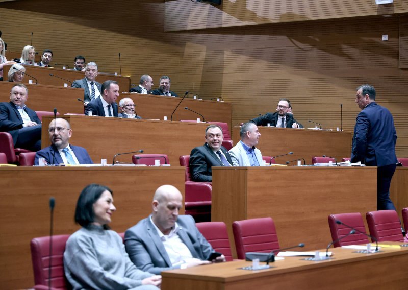 Stambena kriza u fokusu zastupnika: Ovo su rješenja koja su predložena u saborskoj raspravi