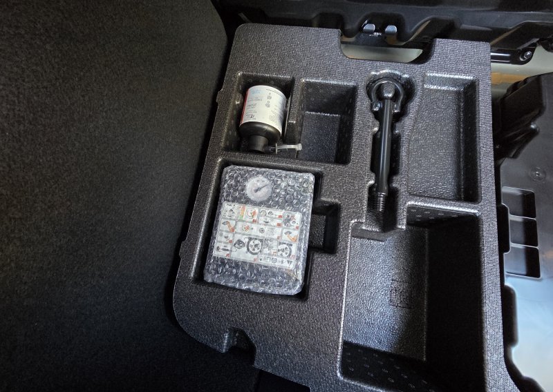 Znate li kako funkcionira set za popravak guma u autu? Evo objašnjenja i nekoliko praktičnih savjeta