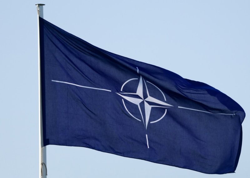 Zapovjednik snaga NATO-a: Ostajemo posvećeni očuvanju mira i stabilnosti u Bosni i Hercegovini