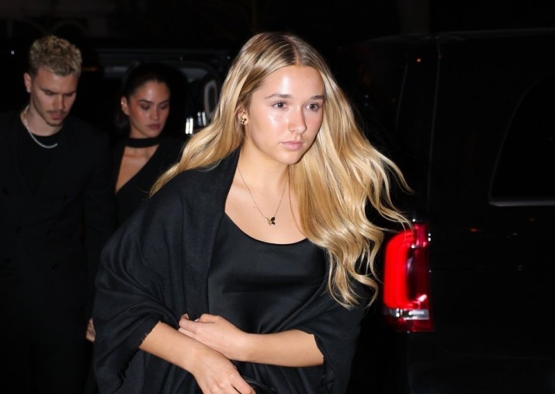 Najljepša nijansa plave: Boja kose kakvu ima Harper Beckhma već je najtraženija