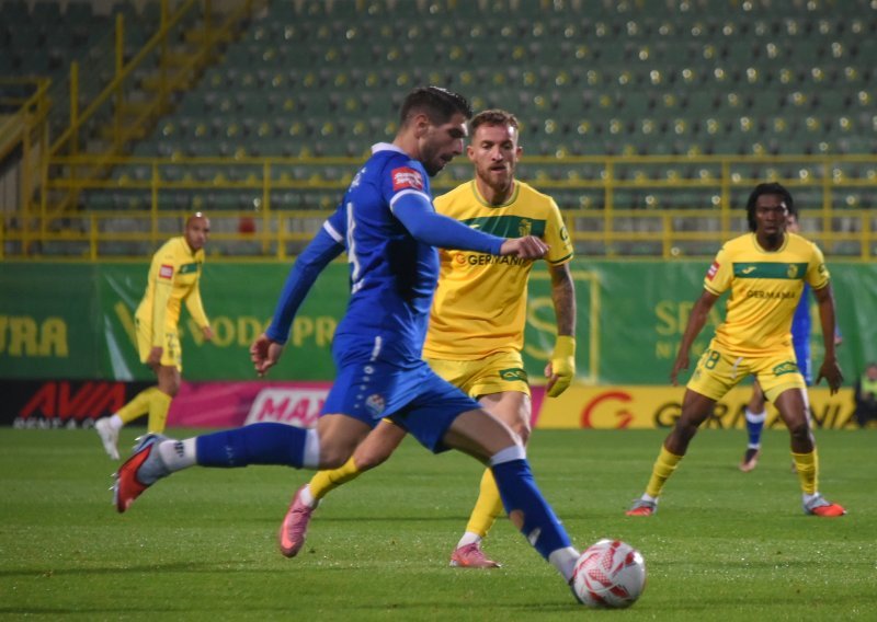 Uživo: Istra i Slaven prijete, ali golova nema na vidiku