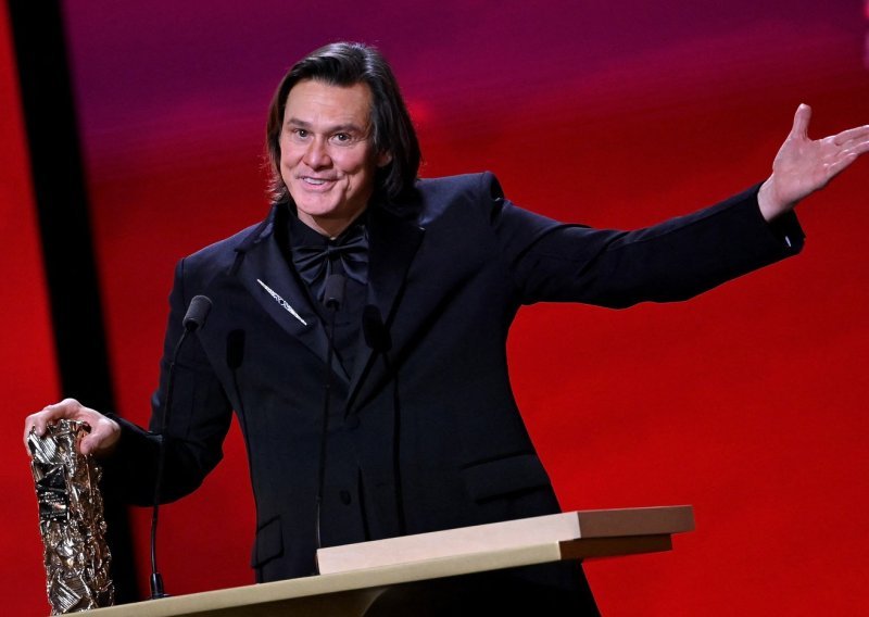 Skoro neprepoznatljiv: Jim Carrey pokazao potpuno novi imidž