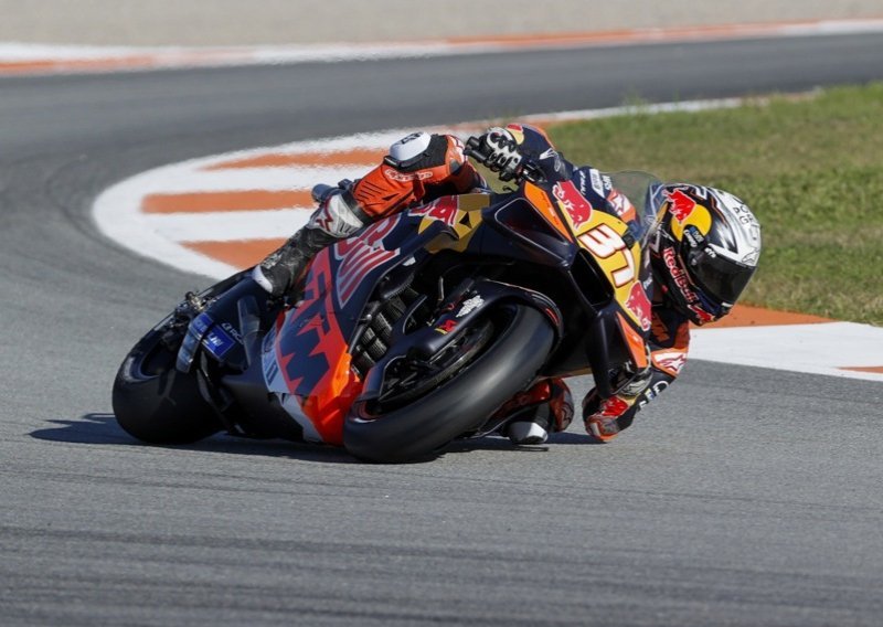 Senzacija na samom startu nove MotoGP sezone: Pustio me da ga preteknem...