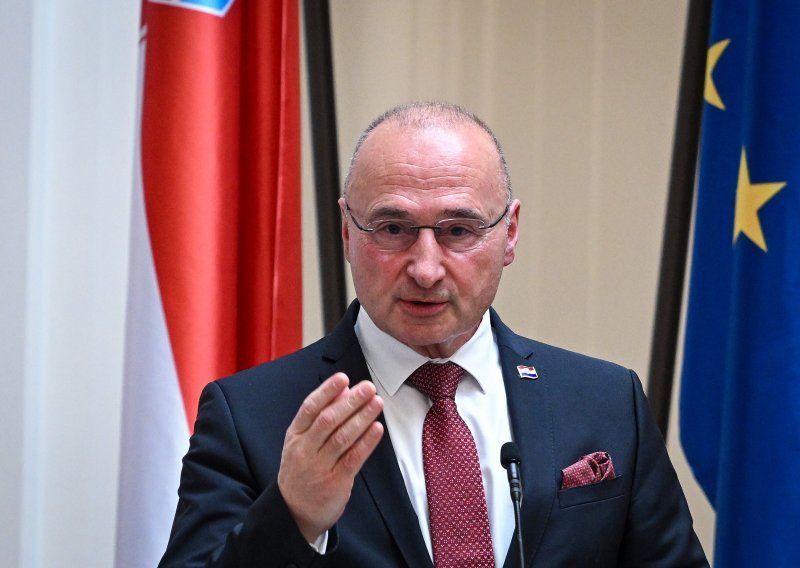 MVEP poslao upozorenje svim hrvatskim državljanima: Stigle nove preporuke za putovanja