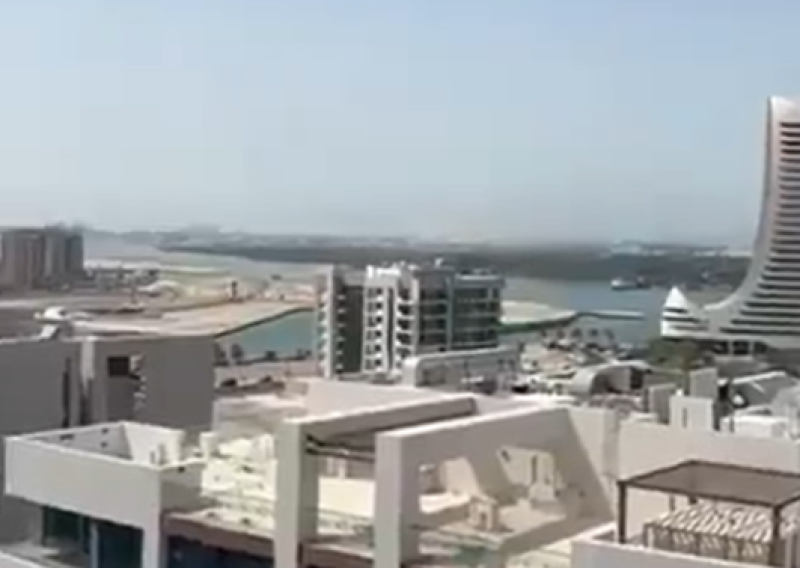 VIDEO Pogledajte snimke udara u Dubaiju, Burj Khalifa evakuirana