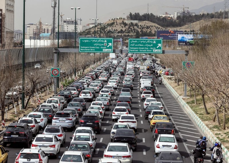 Strahovi trgovaca se ostvarili: Cijene nafte skočile iznad 78 dolara