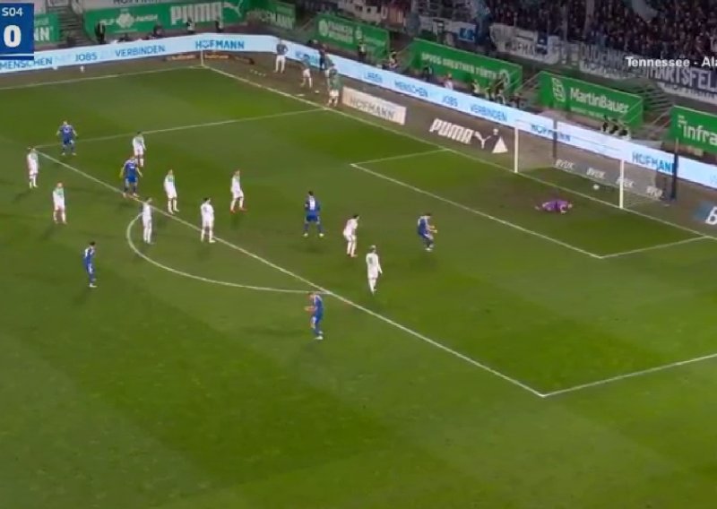 Pogledajte čudesan gol igrača koji je nedavno otišao iz Dinama, suigrači se hvatali za glavu