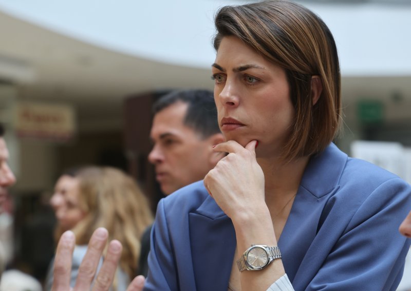 Blanka Vlašić prvi put u javnosti nakon što je otkriveno da Ruben čeka dijete