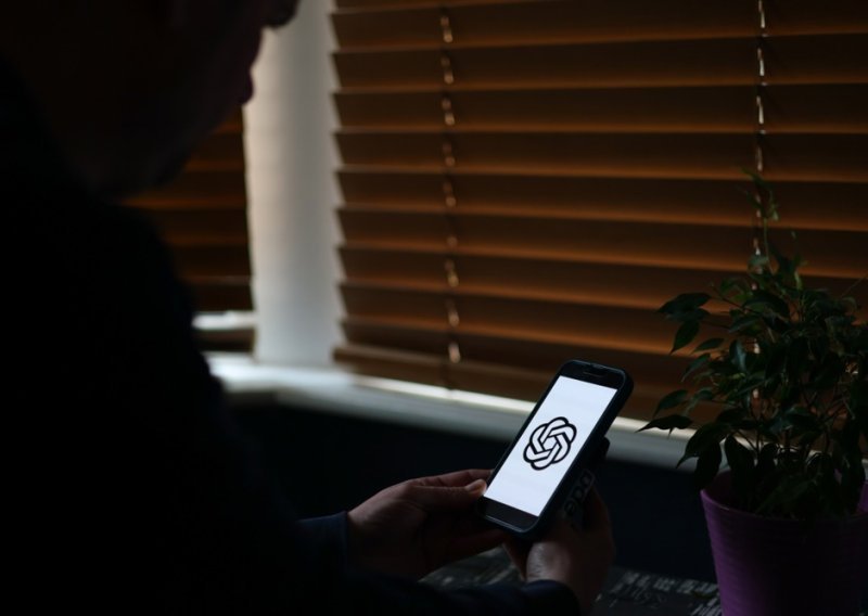 Zašto ljudi pozivaju na bojkot ChatGPT-ja? Evo što trebate znati
