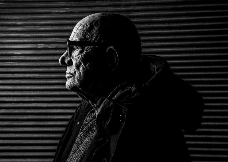 Lica kulture: Saša Ćetković novom izložbom nudi intimni pogled u 'intelektualne pećine' i ateljee hrvatskih umjetnika