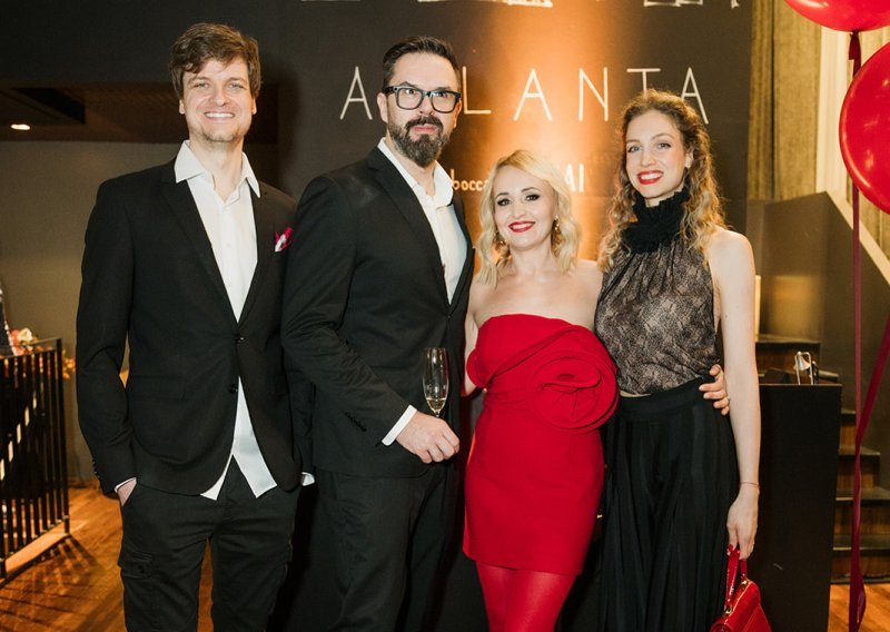 Party za 50. rođendan: Mirjana Mikulec slavila uz poznate prijatelje, mikrofona se uhvatio i Grašo