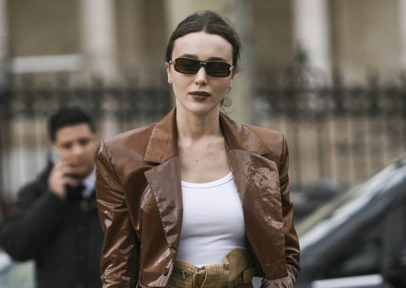 Komad koji ima listu čekanja: Zara predstavila sako koji pegla struk, a podsjeća na Dior