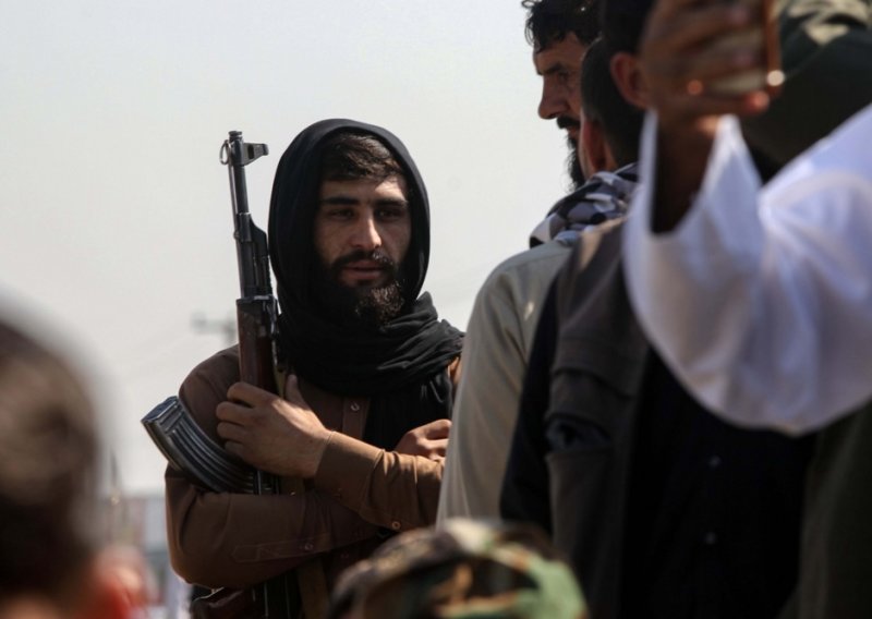 Pet dana rata Afganistana i Pakistana: Ima li šanse za mir?