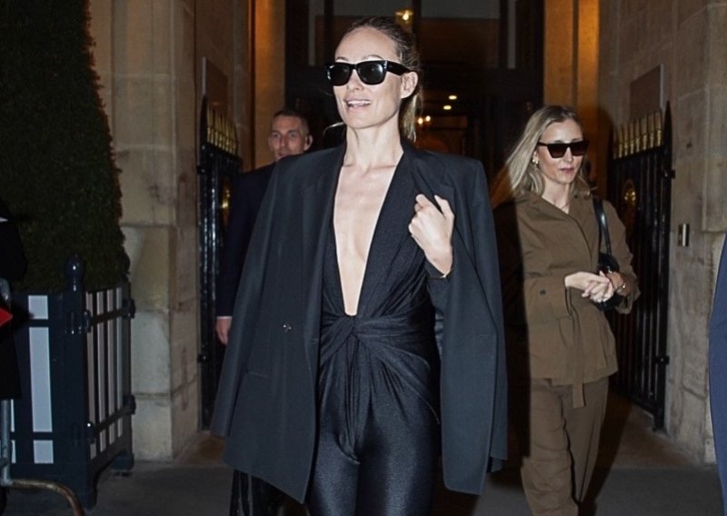 Uski kombinezon o kojem je brujao Pariz: Olivia Wilde nevjerojatno lako je izbjegla modnu katastrofu