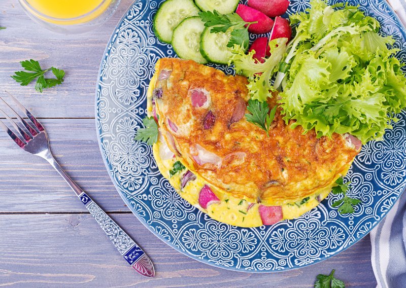 Izbjegnite grešku i sa samo tri sastojka napravite najpahuljastiji i najkremastiji francuski omlet