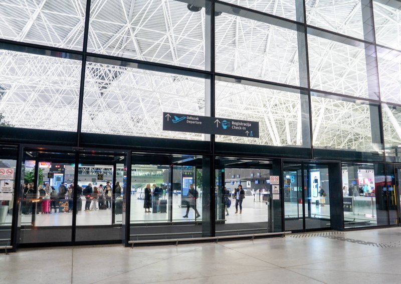 MVEP: Hodočasnici evakuirani iz Izraela sletjeli su u Zagreb