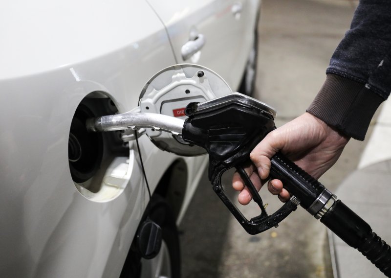 Ovo su nove cijene goriva: Za neke su distributeri zadržali istu cijenu
