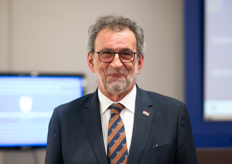 Fuchs zbog Ivane Kekin poslao nadzornike u zagrebačku školu: 'To je nedopustivo'