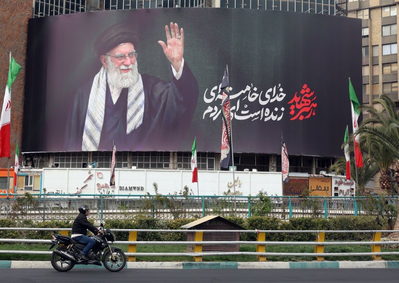 Iranski mediji objavili: Odgođen pogreb iranskog vrhovnog vođe