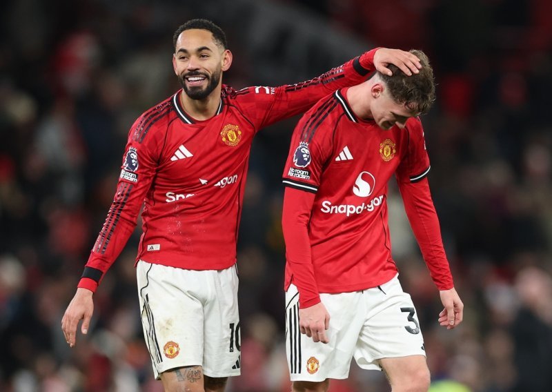 Sin legende ManUtd-a nakon homofobne uvrede 'posuo se pepelom'