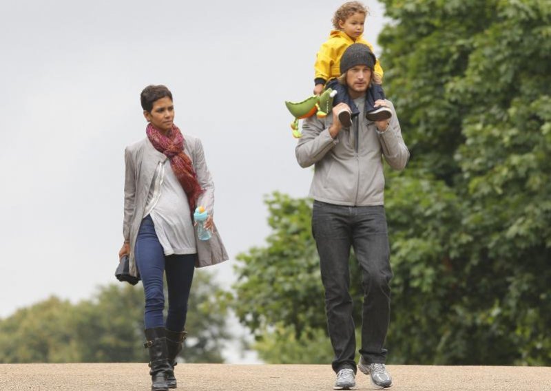 'Halle Berry želi da moju kćer posvoji njezin dečko'