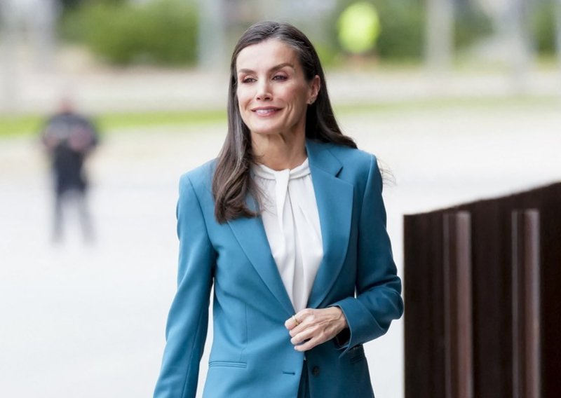 Nose se u ured i na špicu: Ove udobne cipele izdužuju figuru bez nelagode visokih peta