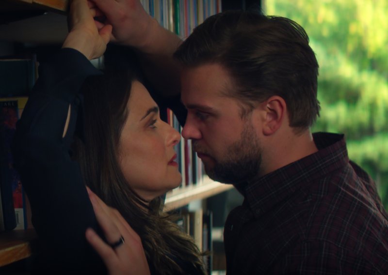 Nova uloga Rachel Weisz podijelila publiku: Nelogičnost stiže već u prvim minutama Netflixovog hita