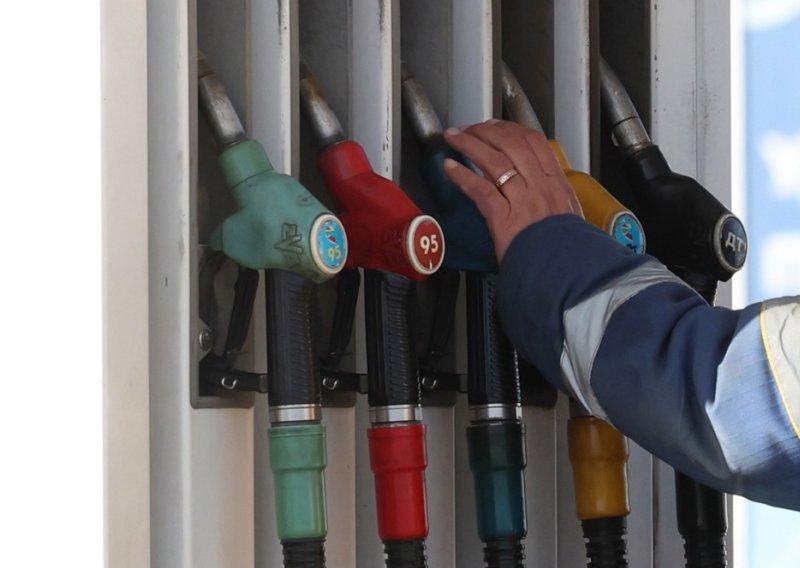 Srbija zabranila izvoz nafte i derivata: Štitimo tržište od nestašica