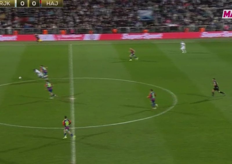 Poslušajte komunikaciju Kolarića i VAR sobe u najkaotičnijem derbiju Rijeke i Hajduka ikad