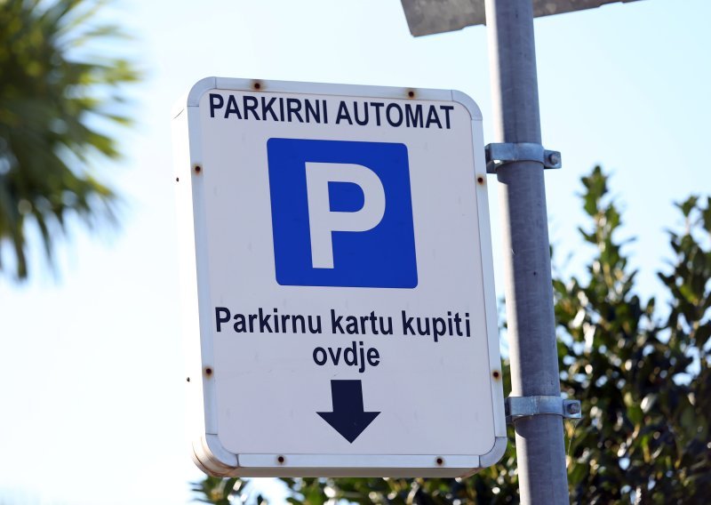 U ovom hrvatskom gradu ukinuta naplata parkiranja: Ovo vam je poklon za Uskrs