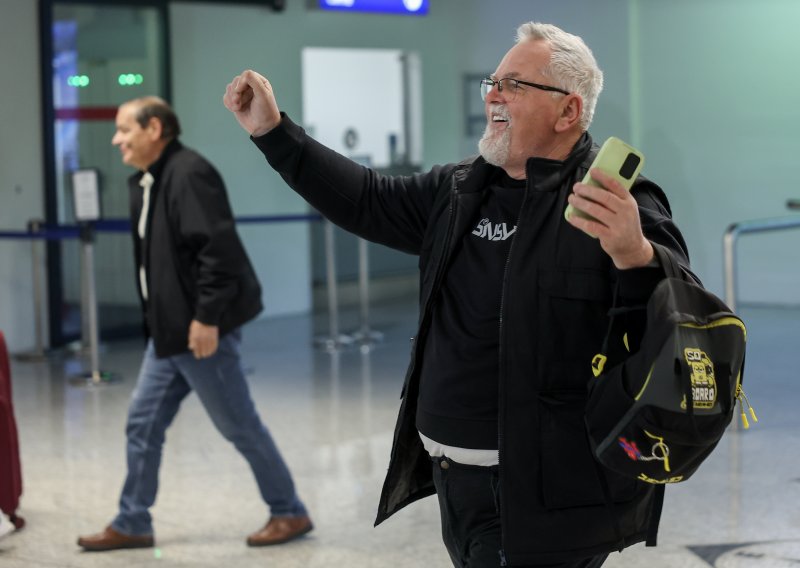 Prvi zrakoplov iz Dubaija stigao u Sarajevo: 'Nestvarna situacija'