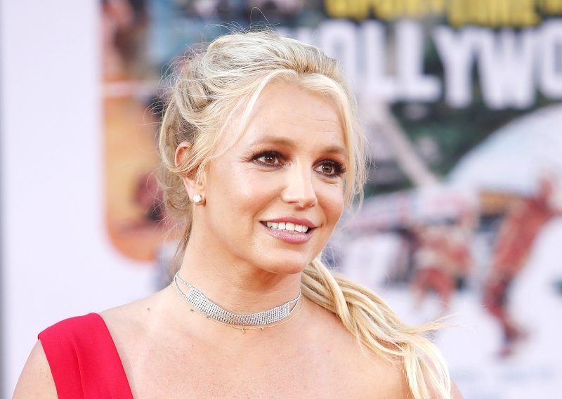 Uhićena i puštena do jutra: Detalji noći koja je potresla Britney Spears