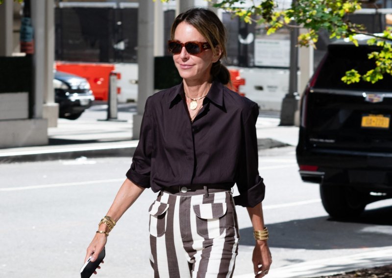 Ove hlače iz Zare produljuju noge i stvaraju vitku figuru kao nijedne druge