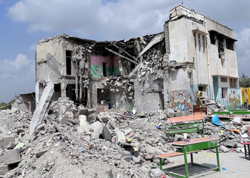 Satelitske snimke otkrivaju što se dogodilo u napadu na školu u Iranu: Krivi su Amerikanci?