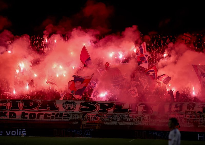 Evo kolike kazne Hajduk i Dinamo moraju platiti zbog pirotehnike u prošlom kolu