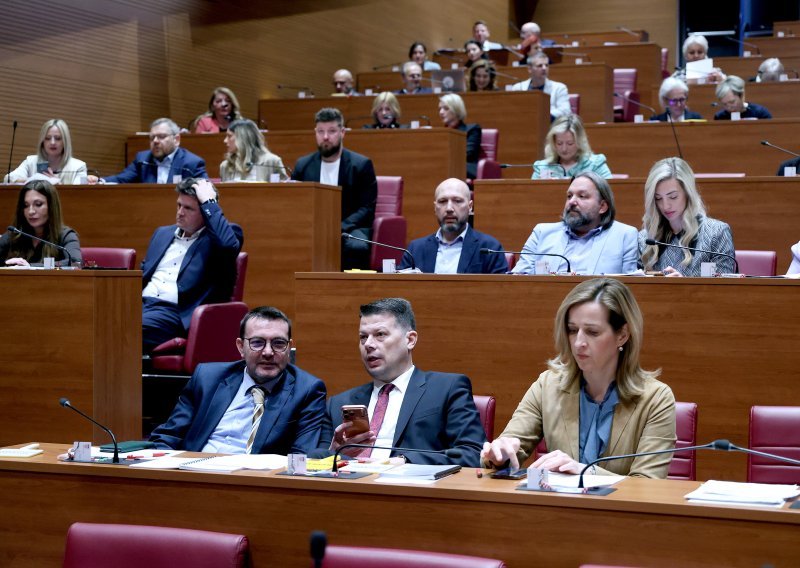 Sabor: Na dnevnom redu izvješće HNB-a i rad HRT-a